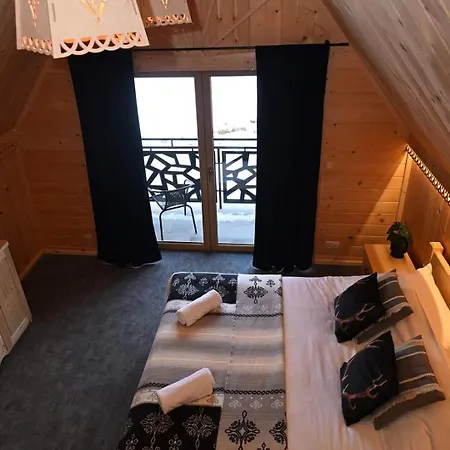 Luksusowe Domki Pod Jaworem Hébergement de vacances